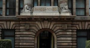 El Banco de México (central) recortó su tasa de interés de referencia 25 puntos base