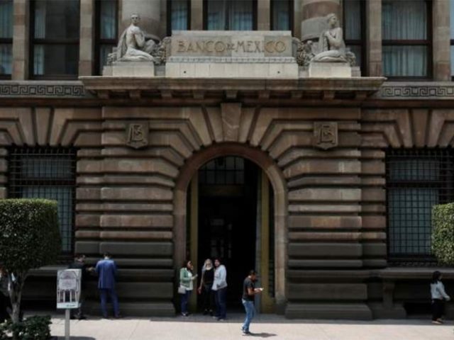 El Banco de México (central) recortó su tasa de interés de referencia 25 puntos base