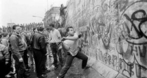 HIJOS de la generación que derribó la barrera comparten a La Razón cómo se viven las consecuencias de la división. Foto: Especial