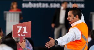 "De 45 lotes, se vendieron 37", un sobreprecio equivalente de 47 por ciento. NTX / G. Luna