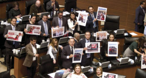 La bancada albiazul en la Cámara alta protesta contra candidatura de aliada del partido guinda. Foto: Cuartoscuro