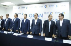 Integrantes de la Asociación de Gobernadores de Acción Nacional en una reunión. Foto: Especial